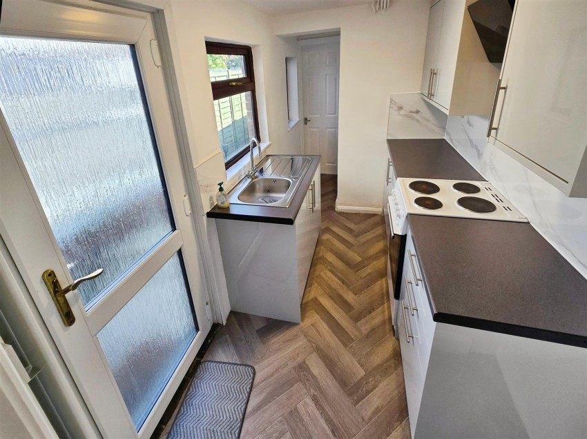 Images for Irthlingborough Road, Finedon, Northants