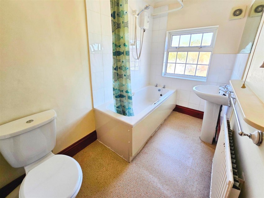Images for Newton Road, Rushden, Northants
