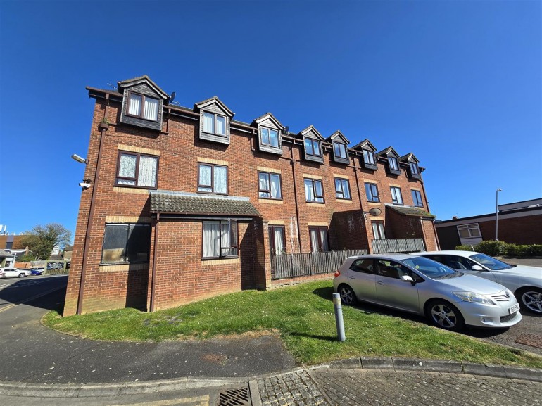 Denbeigh House, Rushden, Northants