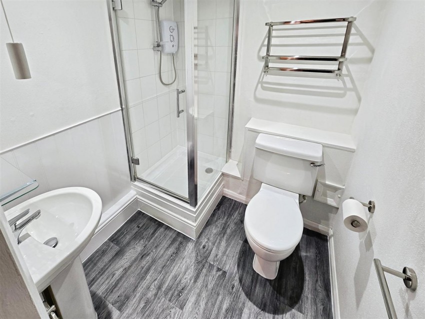 Images for Flat D157 High StreetIrthlingboroughNorthants