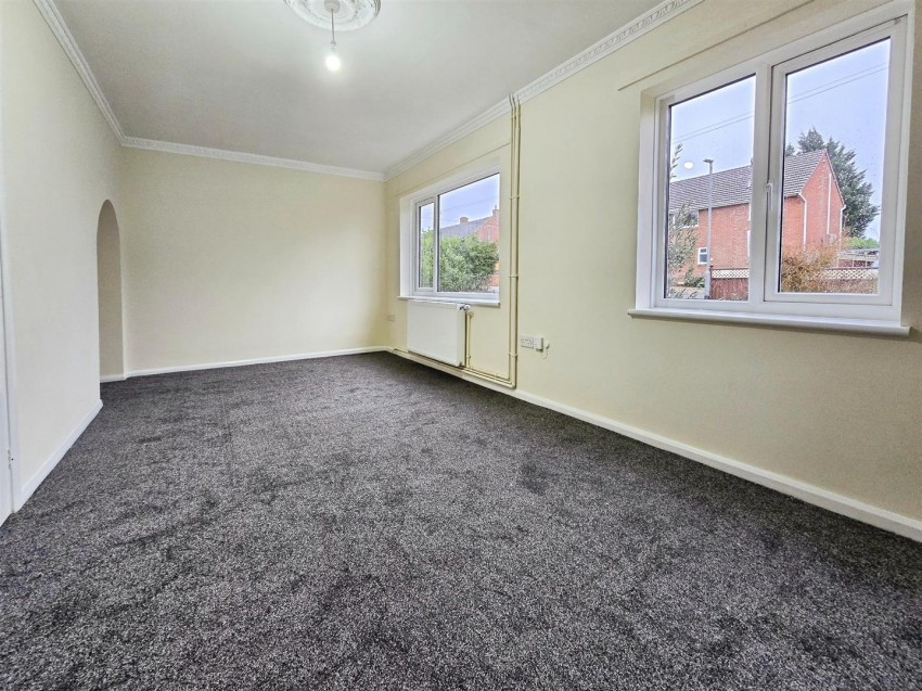 Images for South Grove, Wymington, Northants