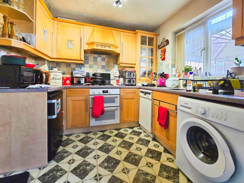 Images for Raglan Close, Rushden, Northants