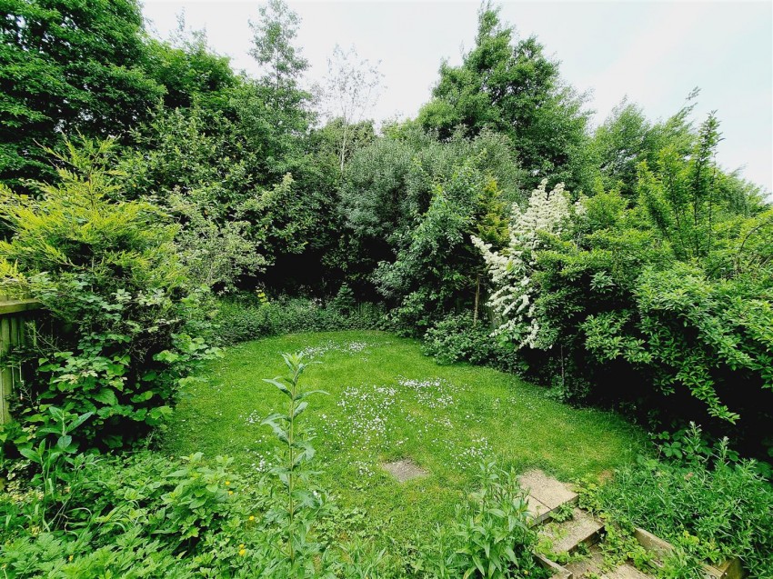 Images for Larkin Gardens, Higham Ferrers, Northants