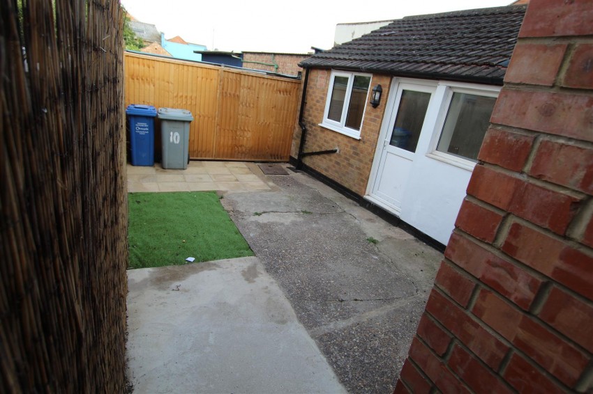 Images for Bath Road, Kettering, Northants