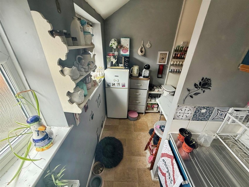 Images for Victoria Road, Rushden, Northants