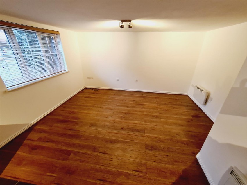 Images for Regency Court, Rushden, Northants