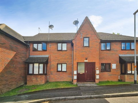 Whites Rise, Irthlingborough, Northants
