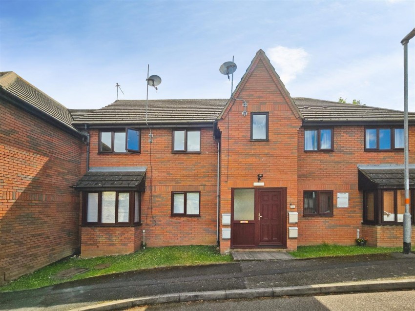 Images for Whites Rise, Irthlingborough, Northants