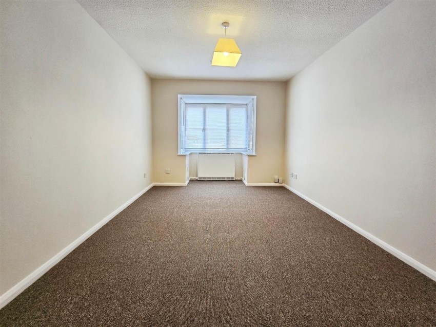 Images for Whites Rise, Irthlingborough, Northants