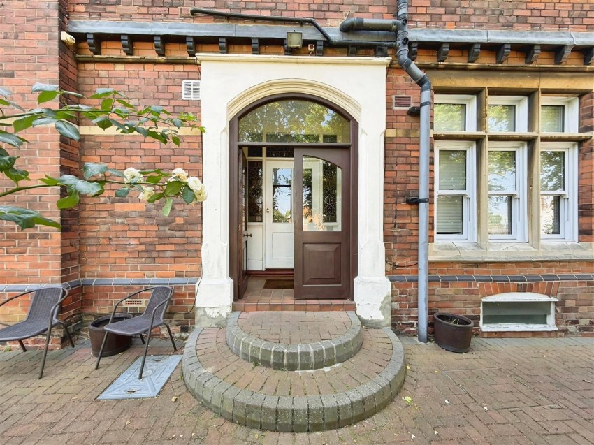 Images for Queensberry Court, Kettering, Northants