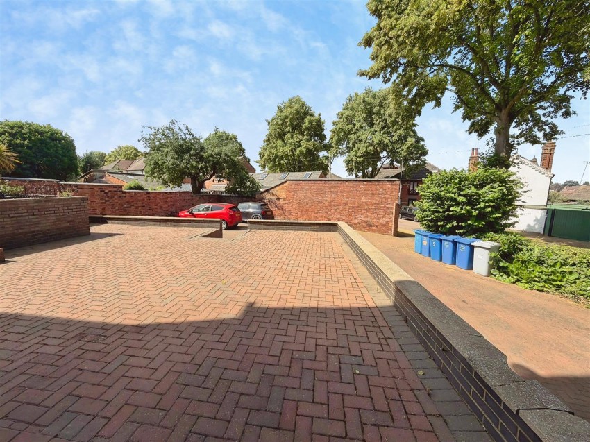 Images for Queensberry Court, Kettering, Northants