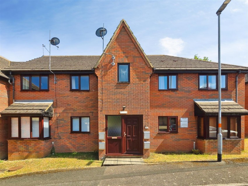 Images for Whites Rise, Irthlingborough, Northants