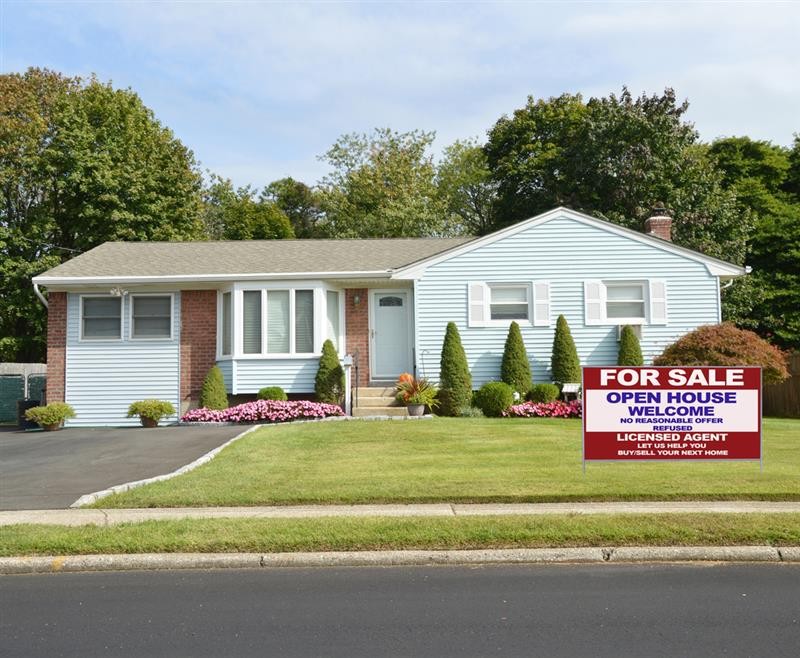 How to Sell Your House Faster: Essential Tips for First-Time Sellers